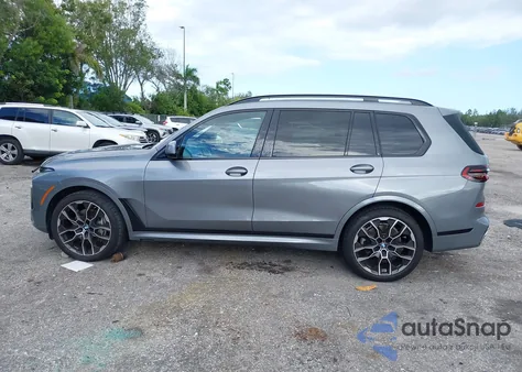2023 BMW X7 xDrive40I from USA, damaged, VIN 5UX23EM09P9R52930